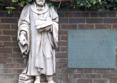 A statue of Robret Dale at Carrs Lane Gardens